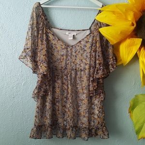 Ultra Pink sheer floral flutter sleeve top sz. 1X